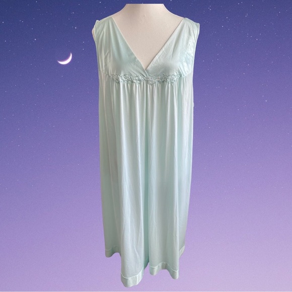 Vanity Fair Intimates & Sleepwear Vanity Fair Womens Soft Night Gown Poshmark